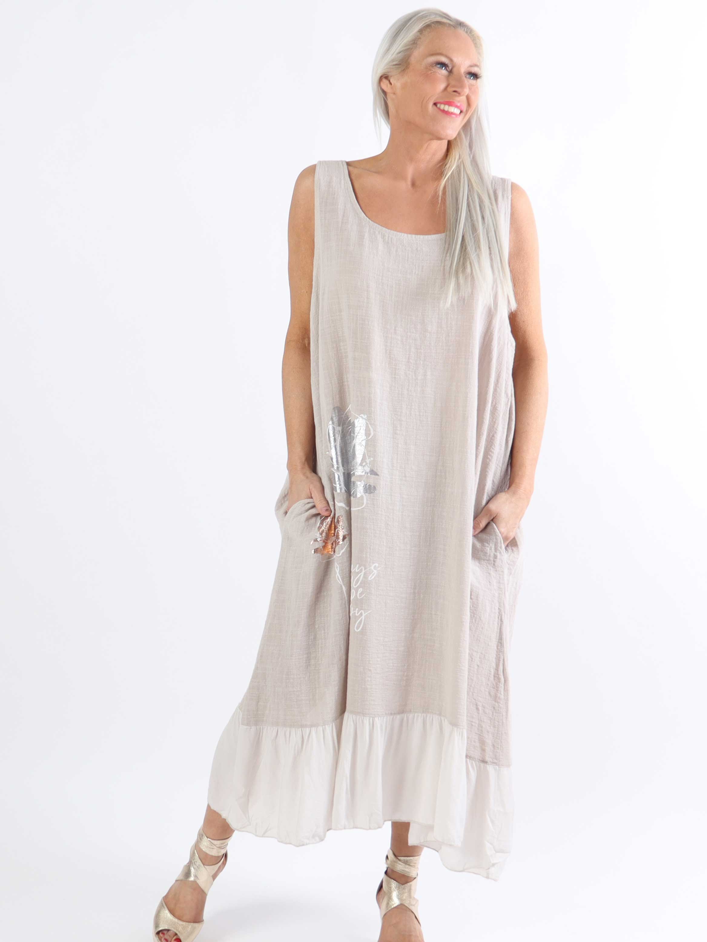 Mille - Plus size sommarklänning i linne med volang